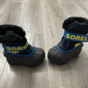 Sorel toddler snow boots